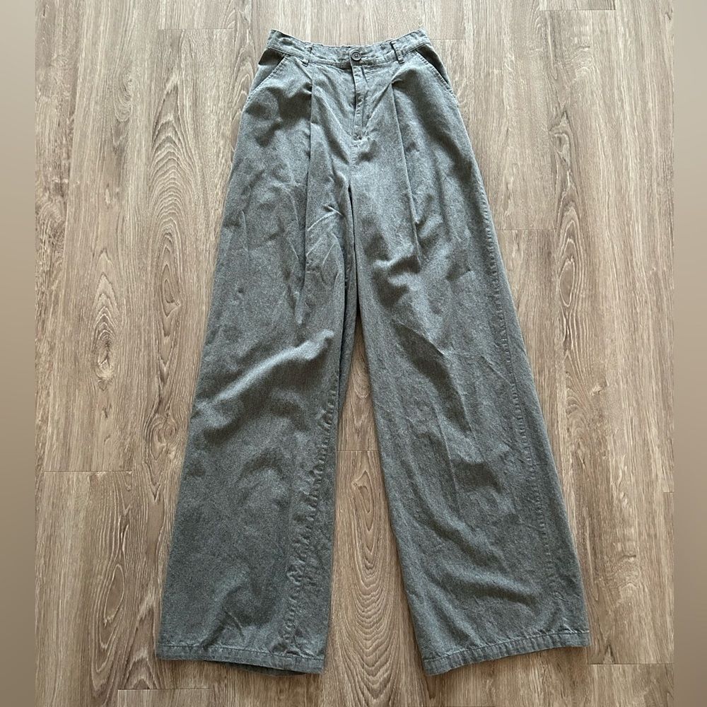 ASOS Gray Wide Leg Pants with High-Waisted Design